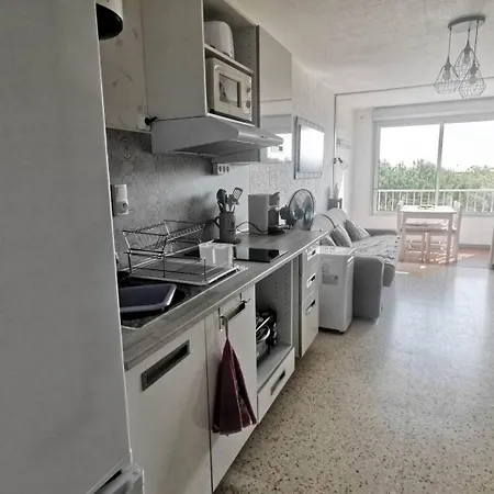 081 Cap C39 Apartment *